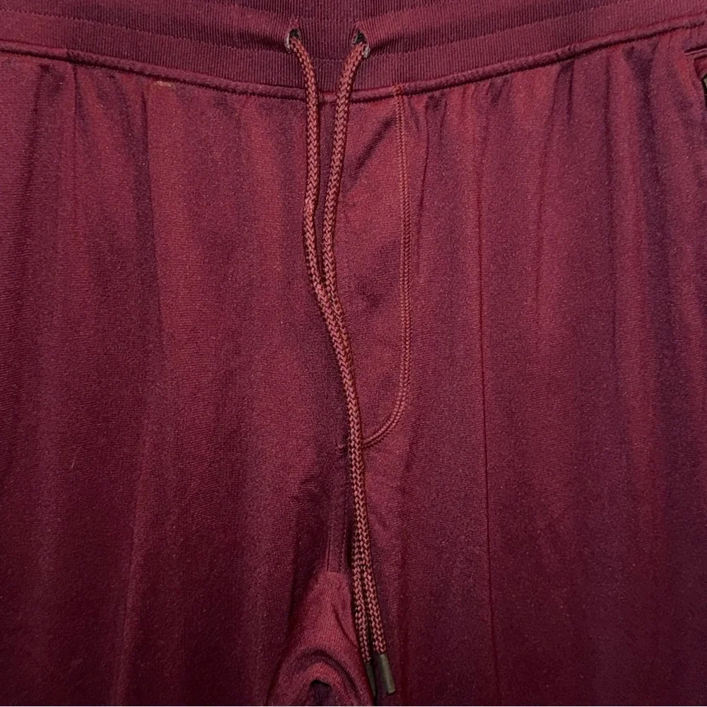 Under Armour Burgundy Joggers Sweatpants Men’s Size Extra Large
